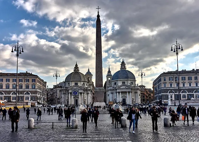 The Club Navona